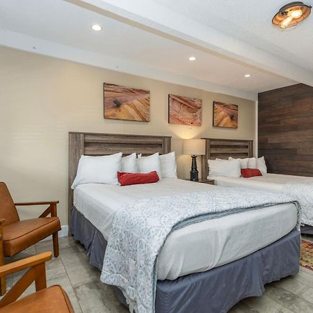 The Flagstone Boutique Inn & Suites 커내브 외부 사진