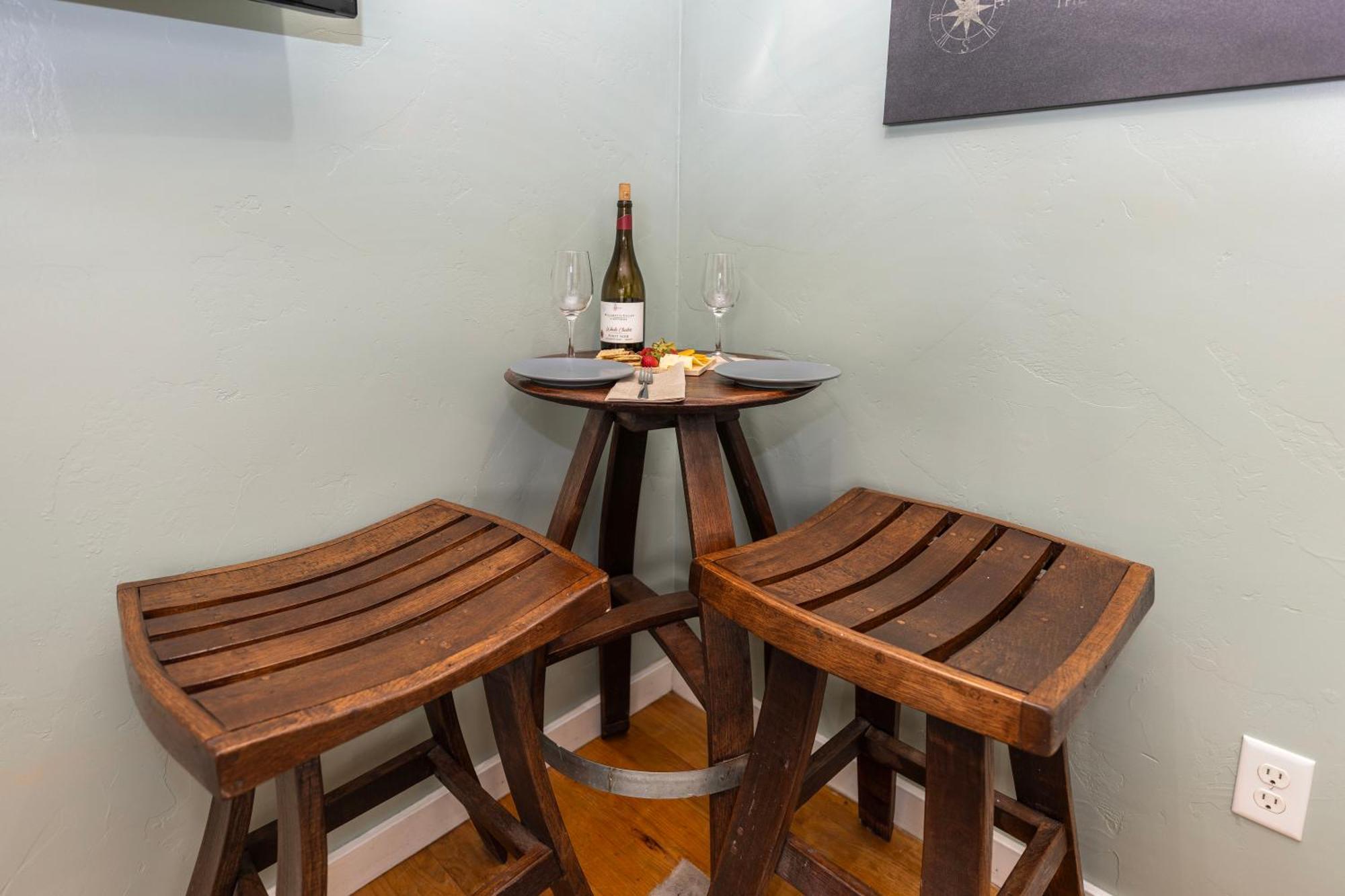 The Flagstone Boutique Inn & Suites 커내브 외부 사진