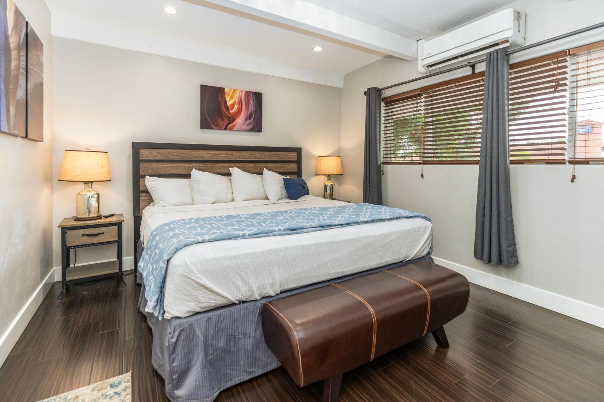 The Flagstone Boutique Inn & Suites 커내브 외부 사진
