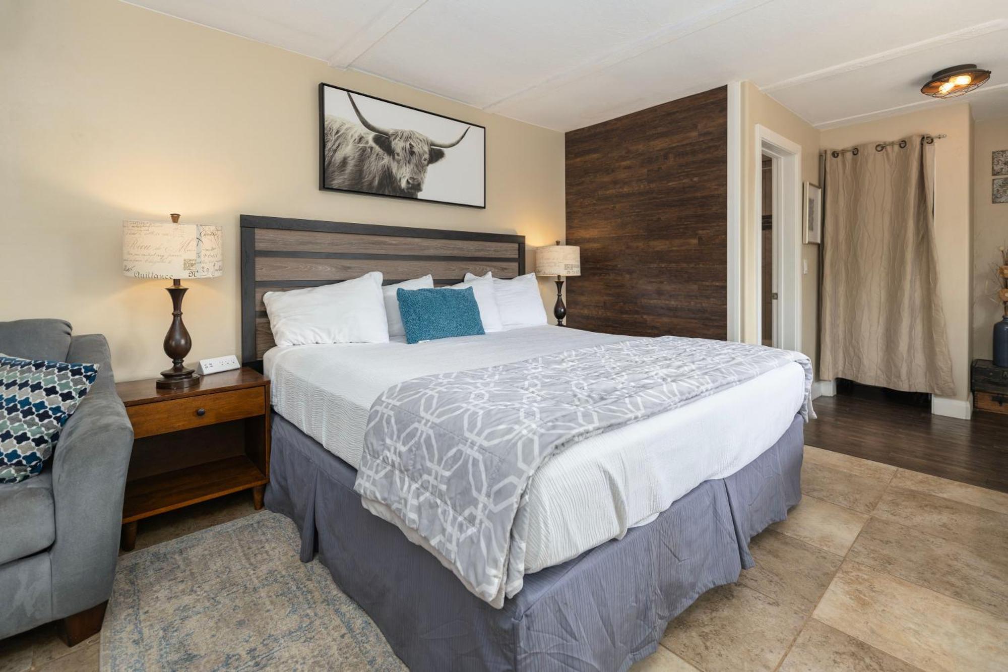 The Flagstone Boutique Inn & Suites 커내브 외부 사진
