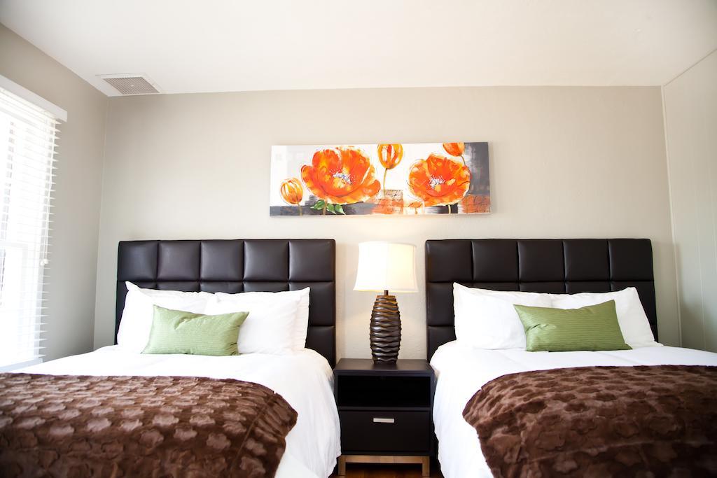The Flagstone Boutique Inn & Suites 커내브 외부 사진